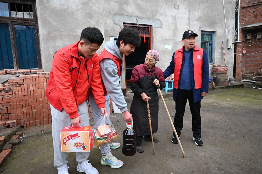 Qnjc_1678112457590011375.jpg DSC_2745.jpg