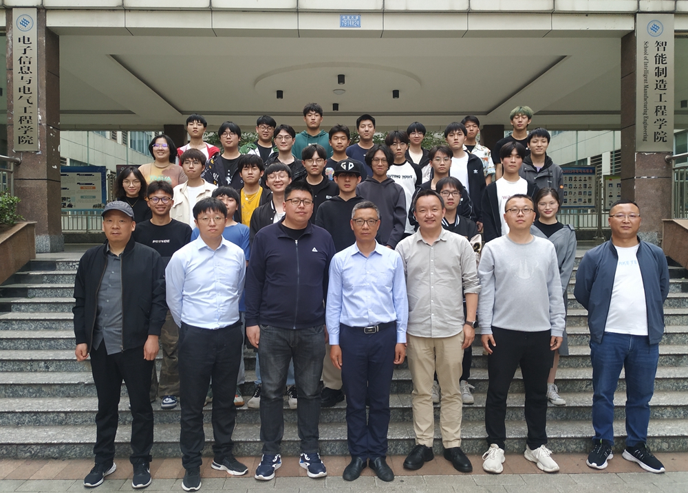 LZfB_1681523786652001252.jpg IMG_20230413_184847.jpg