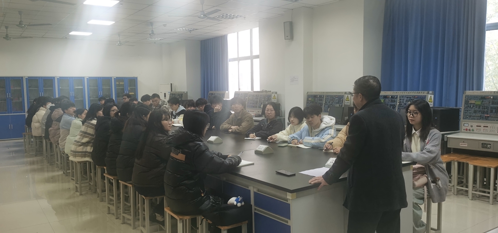 qAVJ_1742695248489015803.jpg 2.jpg