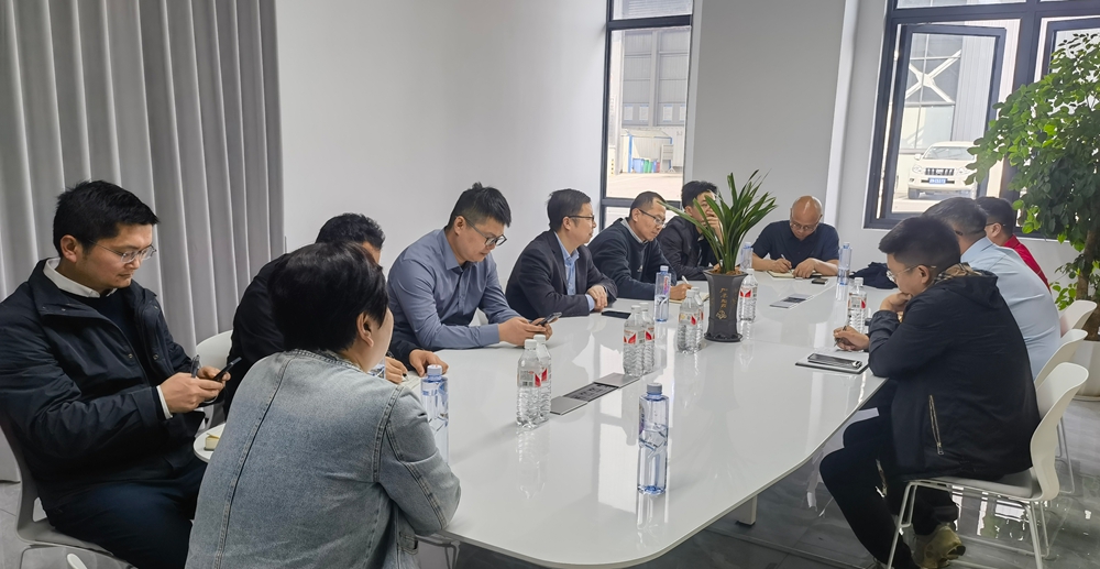 aFPK_1744255614820019359.jpg 7e63cefc4cc580f6326b0e9c2499b8b.jpg